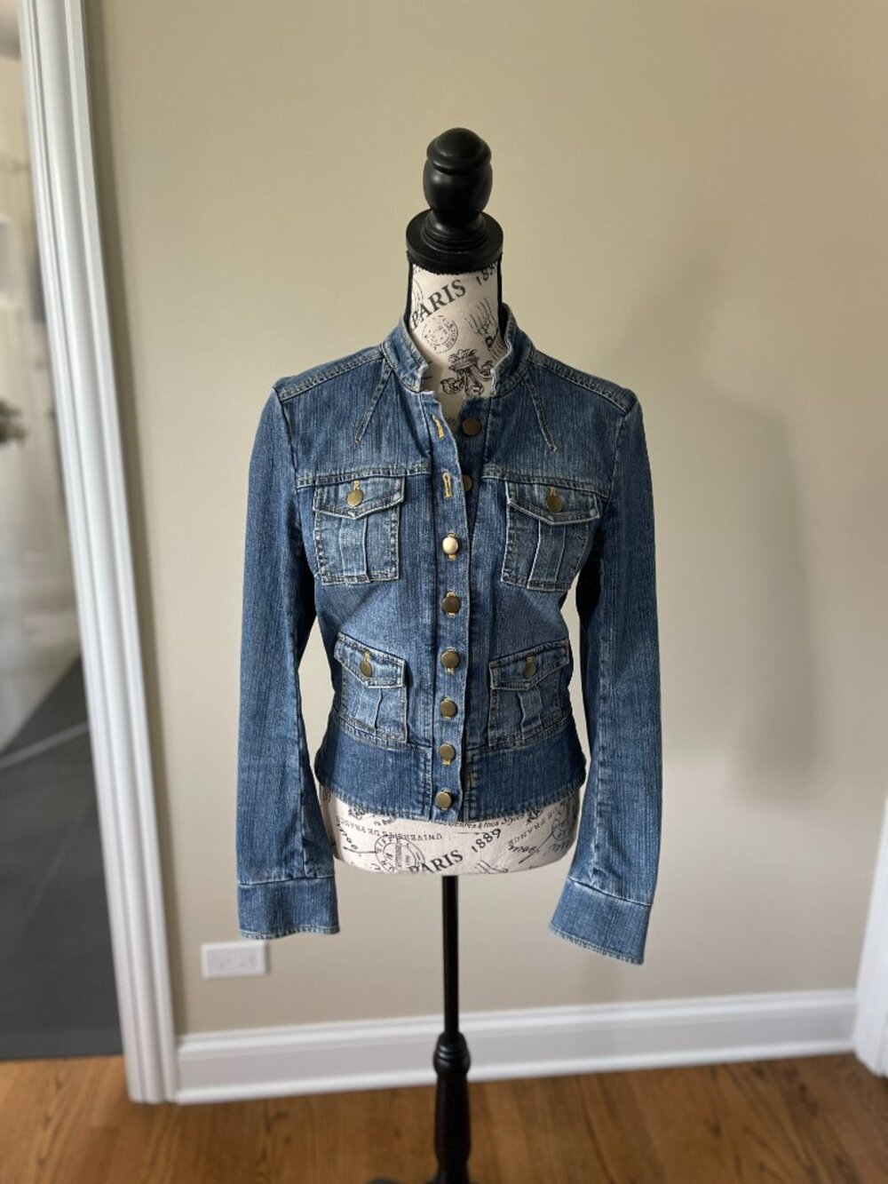 Jean Jacket - Picture 2 of 9